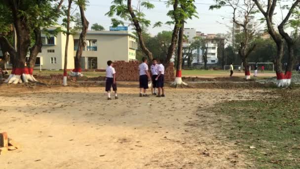 Unidentified Students Playing Cricket Dhaka Residential Model College Mohammadpur Dhaka — Stock Video