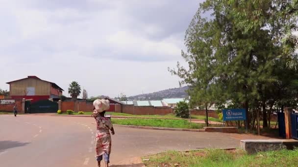 Persone Non Identificate Non Lontane Dal Mercato Ziniya Kigali Ruanda — Video Stock