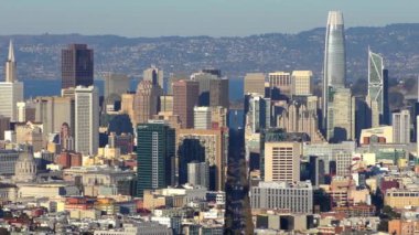Market Caddesi ve San Francisco 'nun finans bölgesi Twin Peaks, California' dan, Ekim 2018 dolaylarında görüldü.