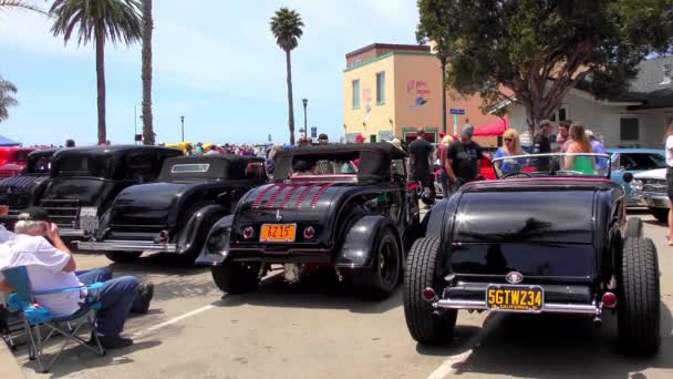 Άγνωστα Άτομα Στο Capitola Rod Και Custom Classic Car Show — Αρχείο Βίντεο
