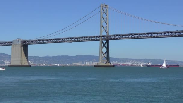 2018年5月頃米国カリフォルニア州サンフランシスコのベイブリッジ — ストック動画