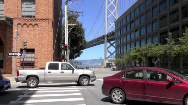 San Francisco California Usa Sokak Sahnesi Arka Planda Bay Bridge — Stok video