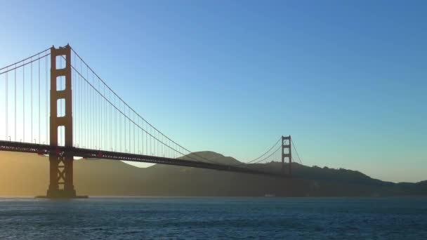 Golden Gate Bridge Bij Zonsondergang Gezien Vanaf Chrissy Field San — Stockvideo