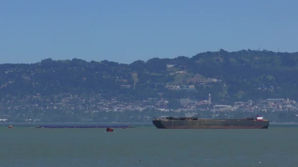 Gran Barco Visto Desde Treasure Island San Francisco California — Vídeo de stock