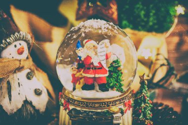 Gelecek sezon için Noel süslemesi