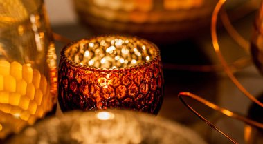 Gelecek sezon için Noel süslemesi