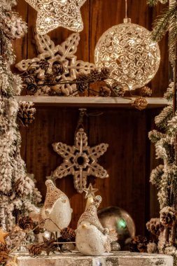 Gelecek sezon için Noel süslemesi