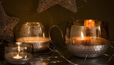 Gelecek sezon için Noel süslemesi