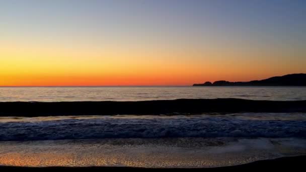 从加利福尼亚旧金山贝克海滩看到的太平洋日落 — 图库视频影像