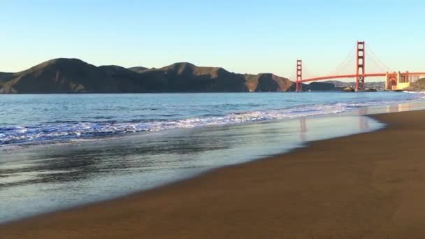 Golden Gate Bridge Sett Fra Baker Beach Ved Solnedgang San – stockvideo