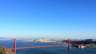 Golden Gate Köprüsü 'nün panoramik manzarası Chrissy, California, ABD' de görüldü.