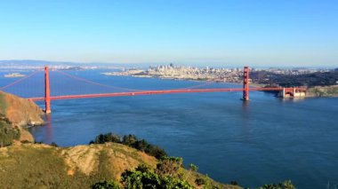 Golden Gate Köprüsü 'nün panoramik manzarası Chrissy, California, ABD' de görüldü.