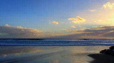 Doğal Köprüler Eyalet Plajı, Santa Cruz California, ABD