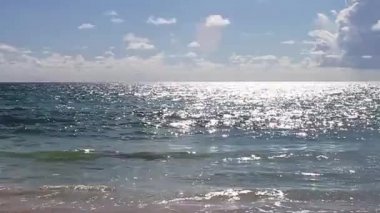 Seyşeller Adaları 'ndaki Hint Okyanusu. Başkenti Victoria olan 115 kişilik ada anakaranın 1500 kilometre doğusunda yer almaktadır.