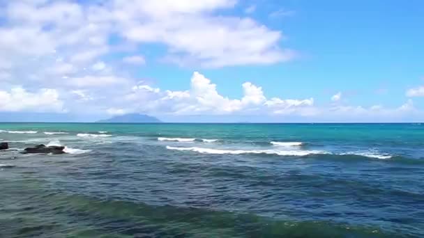 塞舌尔群岛上的印度洋 这个由115个岛屿组成的国家 首都维多利亚 位于东非大陆以东1500公里处 — 图库视频影像