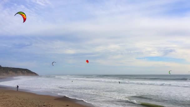 Kitesurfare Vid Big Basin State Beach Kalifornien Usa — Stockvideo