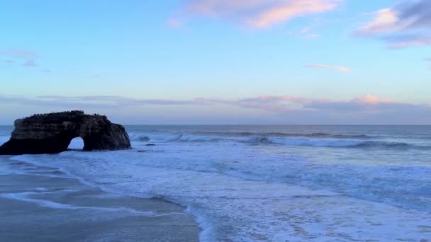 Φυσική Γέφυρες State Beach Στο Ηλιοβασίλεμα Santa Cruz Καλιφόρνια Ηπα — Αρχείο Βίντεο