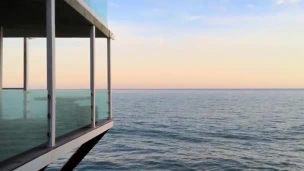 Günbatımında Malibu Daki Zuma Plajı Nda Modern Bina Kaliforniya Abd — Stok video