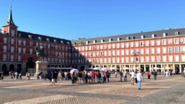 MADRID, İspanya, Ekim 2016: Madrid Plaza Belediye Başkanı, Madrid 'in orta kesiminde önemli bir turizm beldesi.