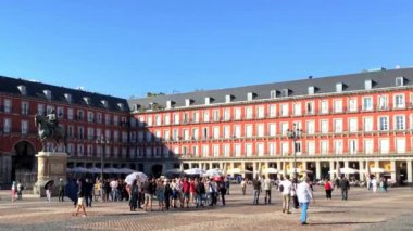 MADRID, İspanya, Ekim 2016: Madrid Plaza Belediye Başkanı, Madrid 'in orta kesiminde önemli bir turizm beldesi.