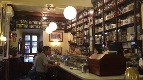 Madrid Spain Oct 2016 Unidentified People Local Bar Madrid Spain — Stock Video