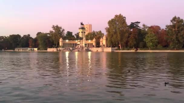 Monumento Alfons Xii Parque Retiro Madrid Espanha — Vídeo de Stock