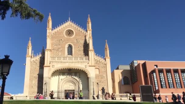 Kościół Rzymskokatolicki San Jeronimo Madrycie Słynnym Muzeum Prado — Wideo stockowe