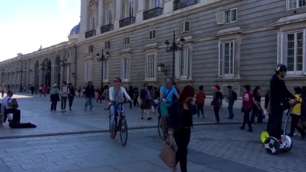 Мадрид Испания Октябрь 2016 Люди Королевском Дворце Октябре 2016 Мадриде — стоковое видео