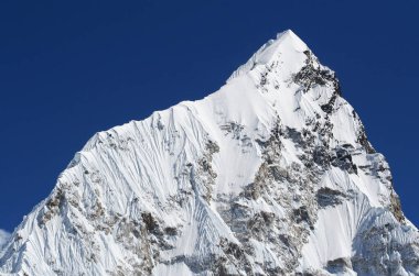 Himalayalar 'ın Nepal bölgesindeki sıradağları