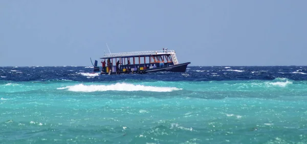 Łódź Rybacka Oceanie Indyjskim Malediwach Sektor Rybołówstwa Malediwach Jest Drugim — Zdjęcie stockowe