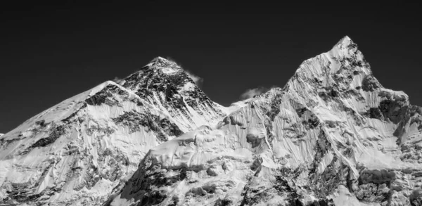 Himalayalar Nepal Bölgesindeki Sıradağları Fotoğraf Düzenleme Efektleri — Stok fotoğraf