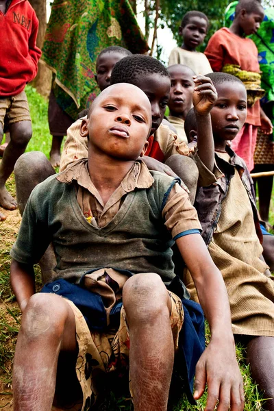 Lake Bunyonyi Uganda Octubre Batwa Pigmy Boys Octubre 2012 Lake — Foto de Stock