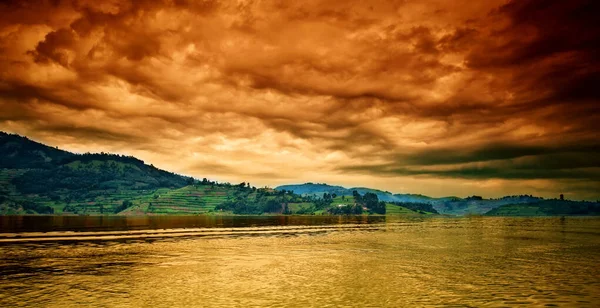 Озеро Буньоньи Уганде Африка Границе Угандой Демократической Республикой Конго Руандой — стоковое фото