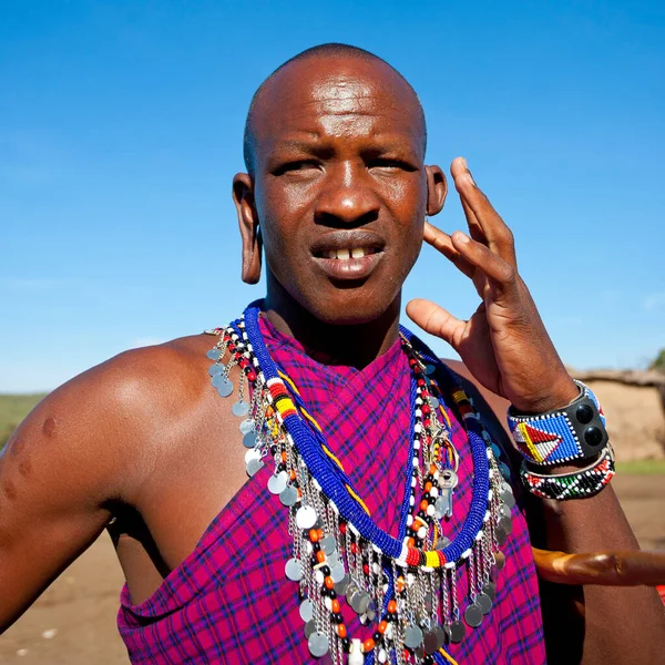 Niezidentyfikowani Mężczyźni Maasai Października 2012 Maasai Mara Kenii Maasai Grupą — Zdjęcie stockowe