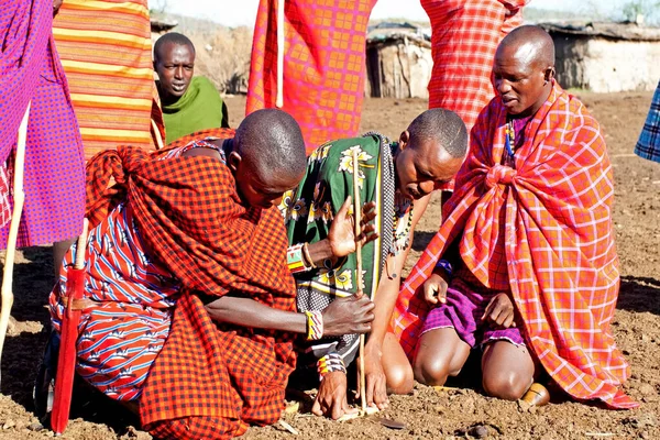 Unidentified Maasai Men Oct 2012 Maasai Mara Kenya Maasai Nilotic — Stock Photo, Image