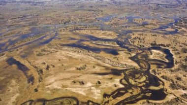 Botswana, Afrika 'daki Okavango Deltası' nın havadan görünüşü
