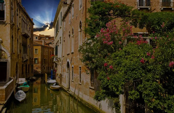 Romantisk Kanal Venezia Italia – stockfoto