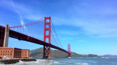 Golden Gate Köprüsü, San Francisco, California, 4K görüntü, yaklaşık Nisan 2017