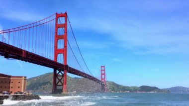 Golden Gate Köprüsü, San Francisco, California, 4K görüntü, yaklaşık Nisan 2017