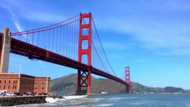 Golden Gate Köprüsü, San Francisco, California, 4K görüntü, yaklaşık Nisan 2017