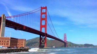 Golden Gate Köprüsü, San Francisco, California, 4K görüntü, yaklaşık Nisan 2017