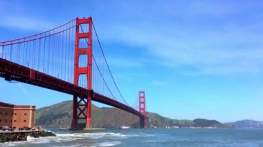 Golden Gate Köprüsü, San Francisco, California, 4K görüntü, yaklaşık Nisan 2017
