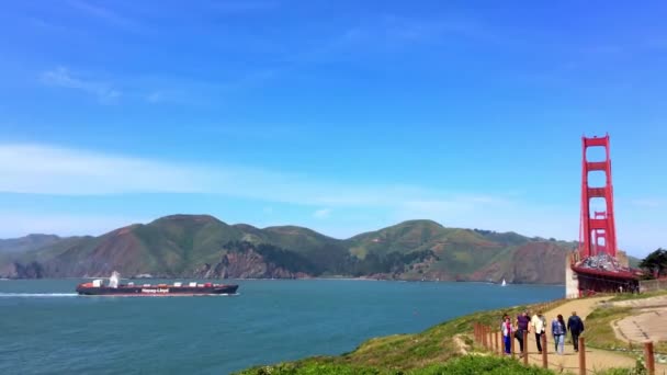 Golden Gate Bridge Gezien Vanaf Baker Beach Bij Zonsondergang San — Stockvideo