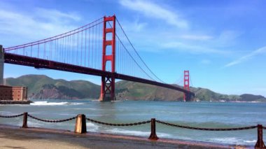 Golden Gate Köprüsü Baker Sahili 'nden gün batımında, San Francisco, Kaliforniya, ABD 