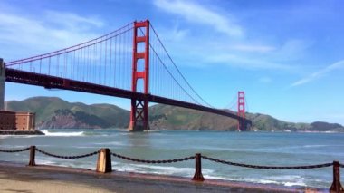 Golden Gate Köprüsü Baker Sahili 'nden gün batımında, San Francisco, Kaliforniya, ABD 