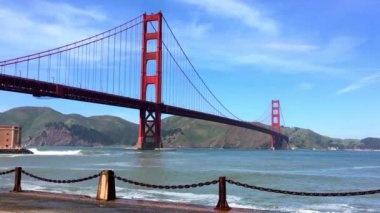 Golden Gate Köprüsü Baker Sahili 'nden gün batımında, San Francisco, Kaliforniya, ABD 