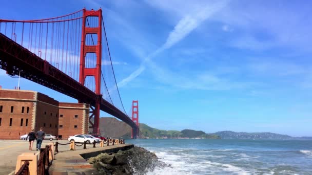 Golden Gate Bridge Gezien Vanaf Baker Beach Bij Zonsondergang San — Stockvideo