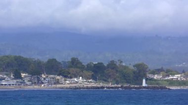 Pasifik Okyanusu Yarım Ay Körfezi Eyalet Plajı, Santa Cruz County, Kaliforniya, ABD, 2018