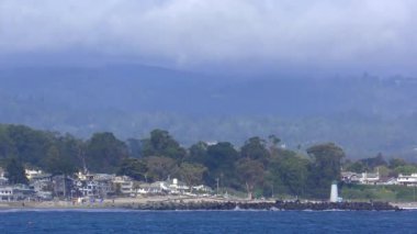 Pasifik Okyanusu Yarım Ay Körfezi Eyalet Plajı, Santa Cruz County, Kaliforniya, ABD, 2018