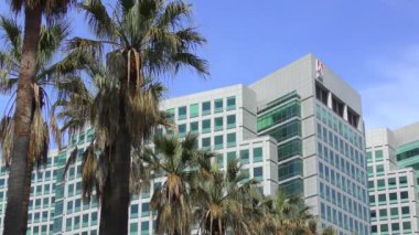 SAN JOSE, CALIFORNIA, ABD - 15 Nisan 2017: Adobe Systems genel merkezi San Jose şehir merkezindeki Park Avenue